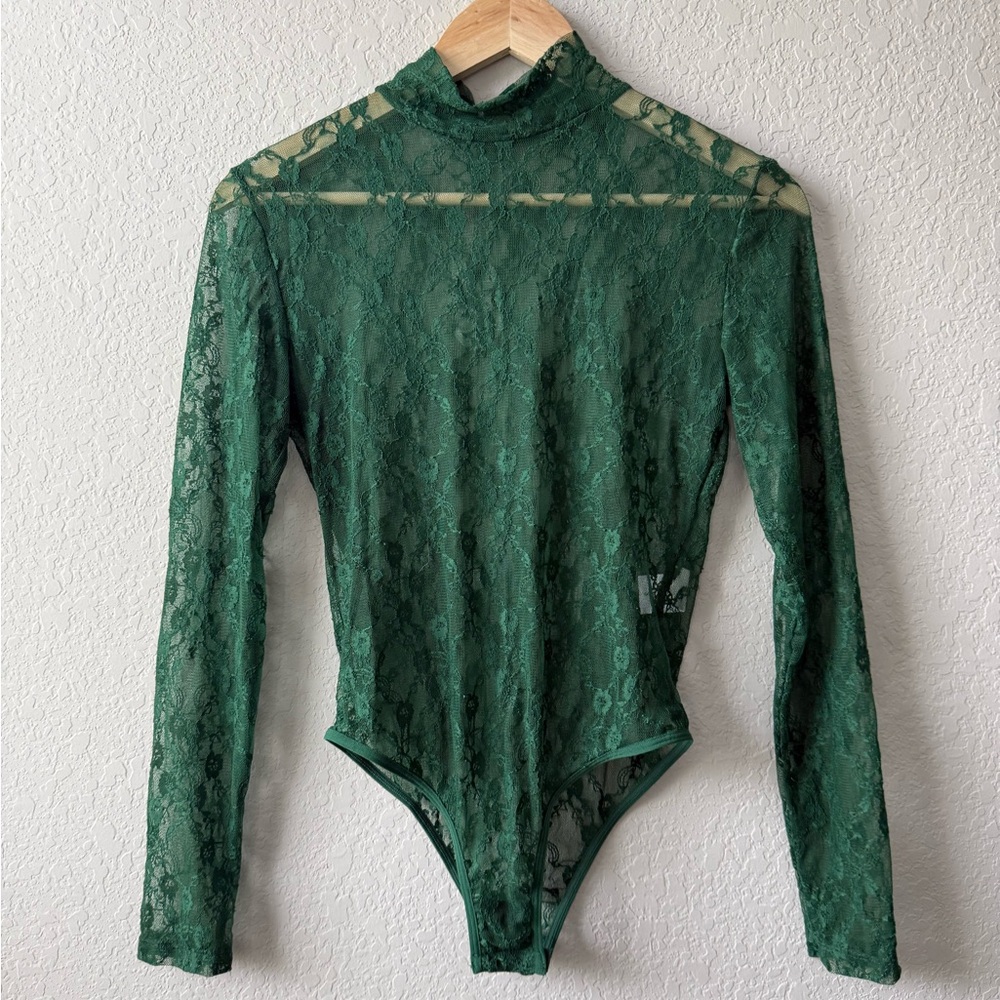 Avid Love Elegant Green Lace Bodysuit